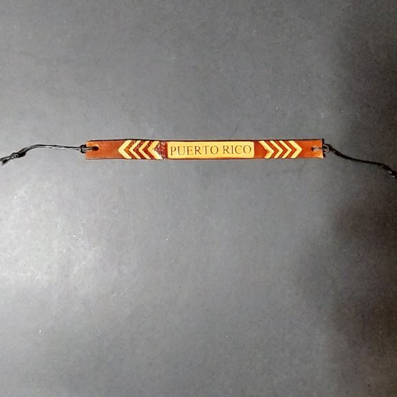 Puerto Rico handmade leather bracelet and key holder - Picture 1 of 4